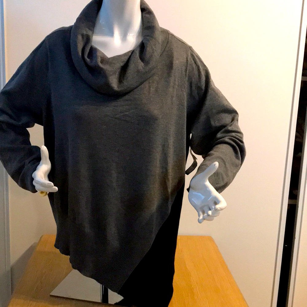 Sweater turtleneck, grey and black, asymmetric, 1X size